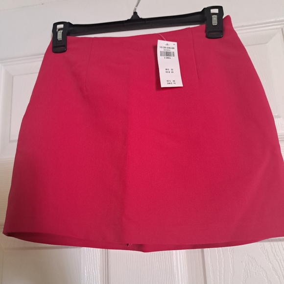 NWT Abercrombie & Fitch Scarlet Pink Mini Skort Sz: Xs - Picture 4 of 8